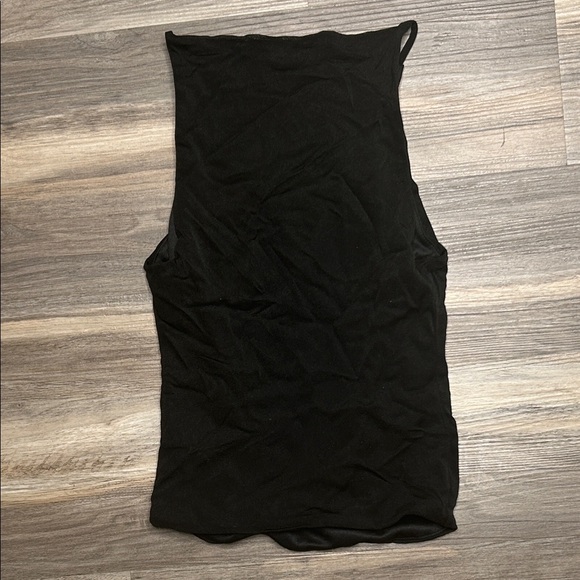 Wild Fable Classic Black Tank Top - Picture 5 of 6